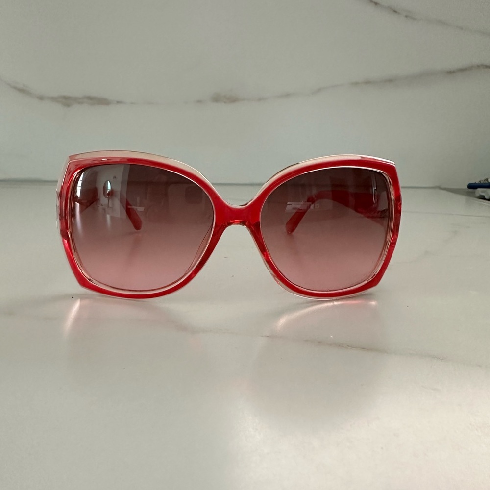 Jessica Simpson Woman Sunglasses